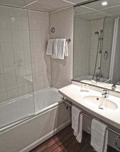 Estudio del hotel Art Hotel Paris Est. Foto 6