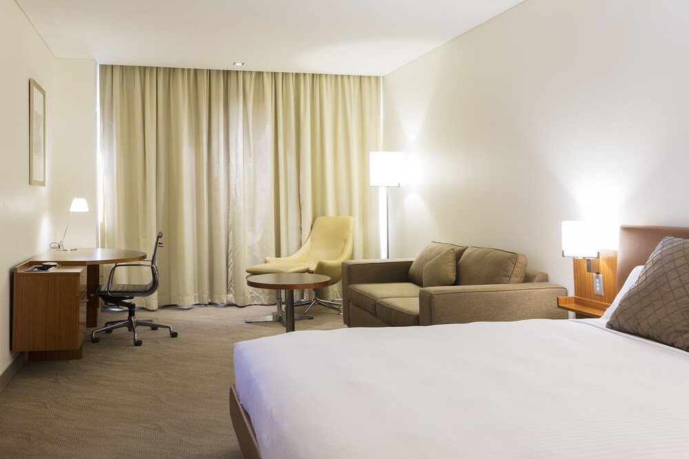 Habitación Ejecutiva 1 Cama King del hotel Novotel Canberra. Foto 4