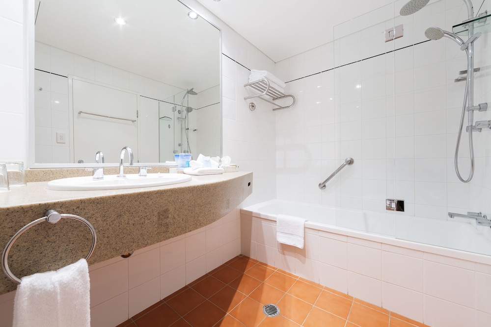 Apartamento de 1 Dormitorio 1 Cama King del hotel Novotel Canberra. Foto 6