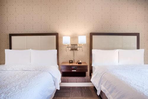 Habitación adaptada para personas con discapacidad auditiva - No fumadores - 2 camas dobles del hotel Hampton Inn Rochester Penfield. Foto 1