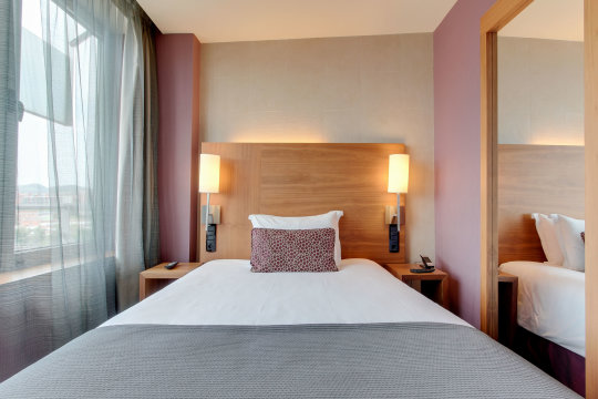 Habitación individual del hotel Badalona Tower. Foto 2