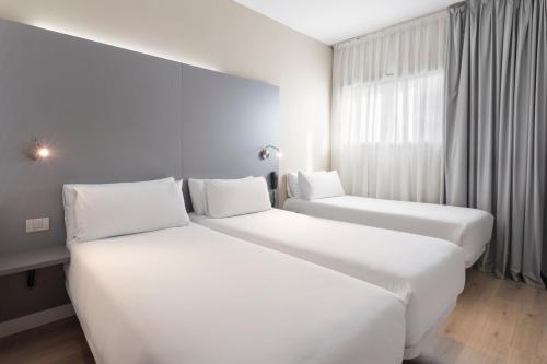 Habitación Triple del hotel Barcelona Mollet | B&B. Foto 3