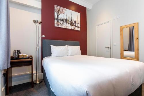 Habitación Doble Estándar del hotel Royal Park. Foto 6