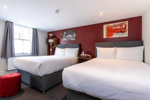 Habitación Queen con dos camas Queen del hotel Royal Park