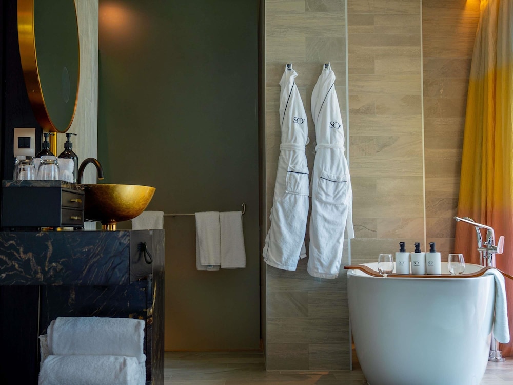 COLLECTION, 1 Cama King del hotel So/ Auckland. Foto 3