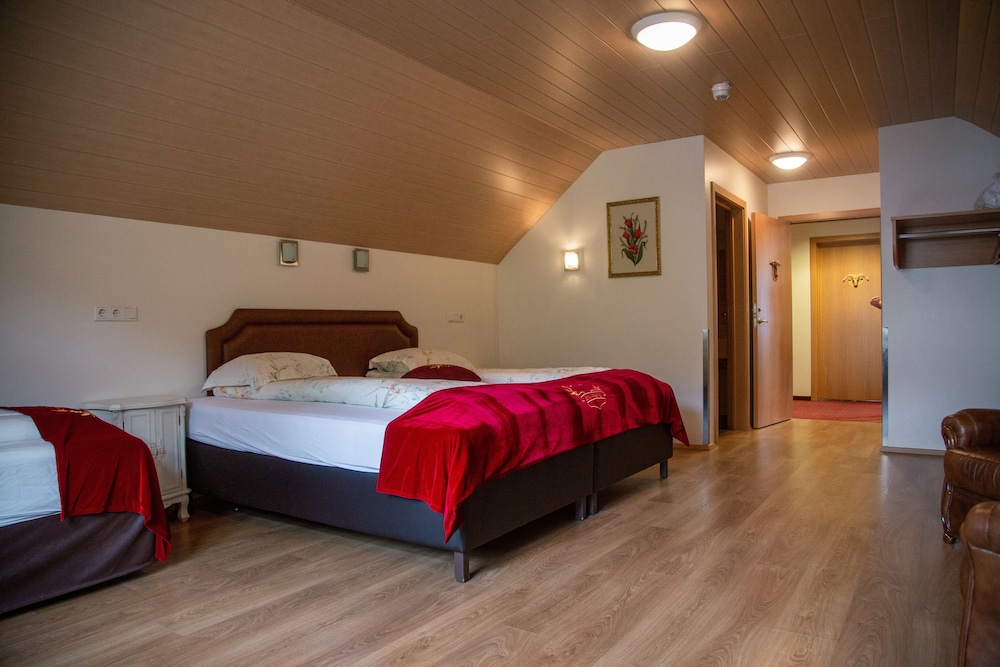 Habitación Deluxe doble del hotel Smyrlabjorg. Foto 2