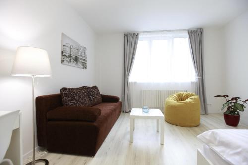 Apartamento Superior 1 Cama queen 1 habitación Sofá Cama incluido del hotel City Center Best Place Apartments. Foto 3