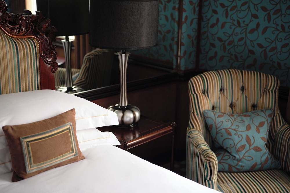Habitación clásica doble del hotel The Chesterfield Mayfair. Foto 3