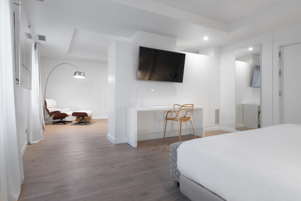 Suite Junior del hotel Eurostars Marques De Vallejo. Foto 1