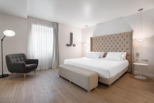 Habitación Doble Premium del hotel Eurostars Marques De Vallejo. Foto 6