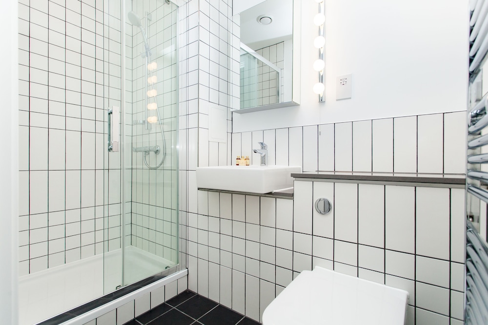 Apartamento superior, 3 habitaciones del hotel Clover Court by Aeria Apartments. Foto 7