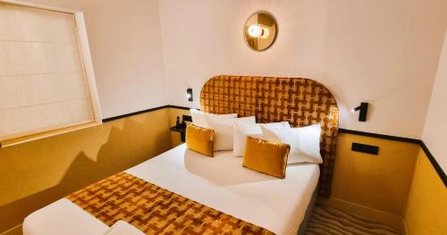 Spa Bath Suite with Terrace del hotel Five Boutique Paris Quartier Latin. Foto 2