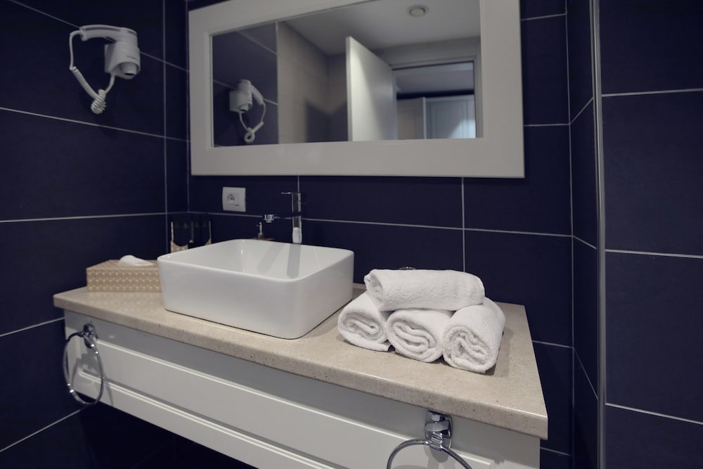 Habitación Gemela Estándar del hotel Velipoja Grand Europa Resort. Foto 4