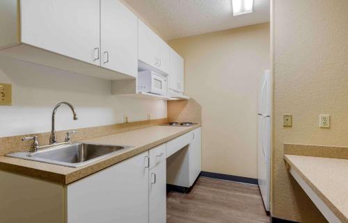 Estudio con 2 camas dobles - No fumadores del hotel Extended Stay America Suites Syracuse Dewitt. Foto 4