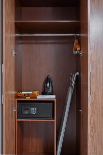 Habitación Cuádruple Deluxe - Fumadores del hotel Voco Makkah. Foto 3