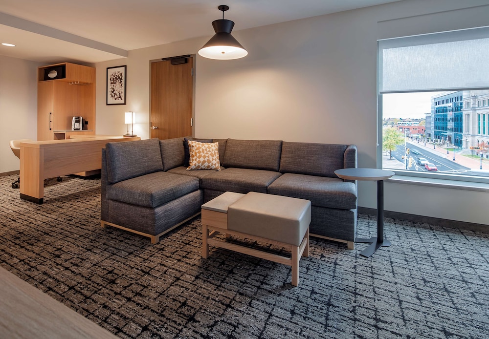 Vista | Dos camas queen (más sofá cama) del hotel Hyatt Place Moncton
