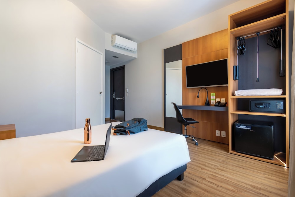 Habitación estándar, 1 cama doble, accesible para personas con discapacidad del hotel Ibis Styles Sp Centro. Foto 3