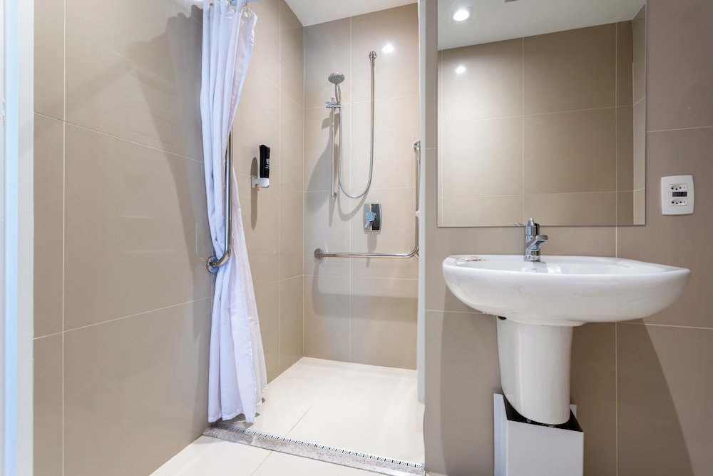 Habitación estándar, 1 cama doble, accesible para personas con discapacidad del hotel Ibis Styles Sp Centro. Foto 6