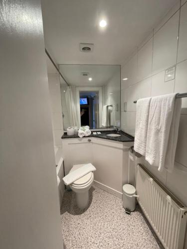 Habitación Doble - 2 camas del hotel Shandon. Foto 8