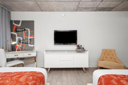 Alojamiento Doble Superior con cama grande y balcón del hotel Riviera South Beach, A South Beach Group. Foto 3