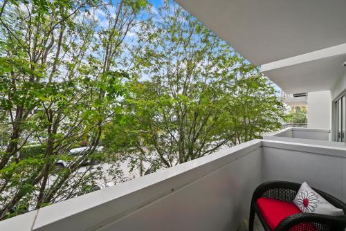 Alojamiento Doble Superior con cama grande y balcón del hotel Riviera South Beach, A South Beach Group. Foto 6