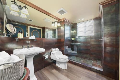 Suite Doble Deluxe de 1 dormitorio con cama grande del hotel Riviera South Beach, A South Beach Group. Foto 4