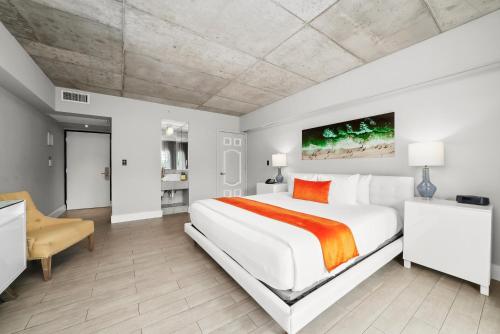 Habitación Superior con balcón - 1 cama grande del hotel Riviera South Beach, A South Beach Group. Foto 5