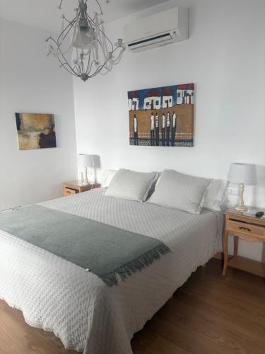 Habitación Doble Deluxe con balcón del hotel Un Patio Al Sur. Foto 1