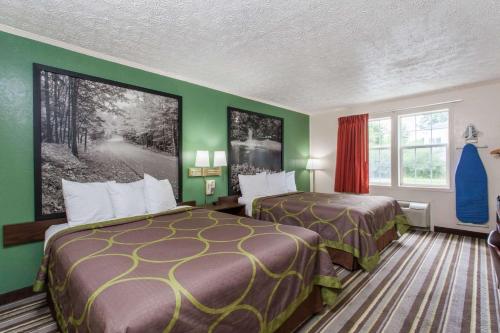 Habitación con 2 camas grandes - No fumadores del hotel Executive East Syracuse. Foto 3