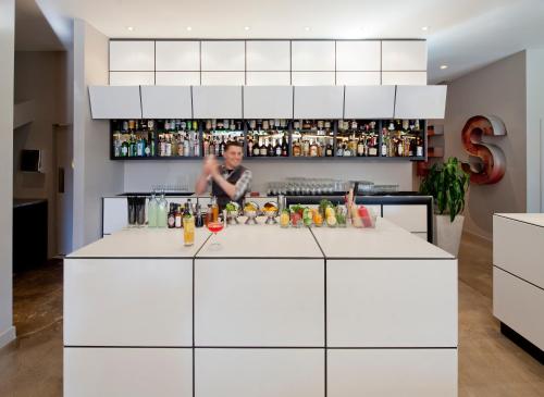 Suite con literas del hotel Nu Hotel. Foto 2