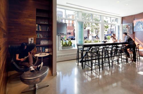 Suite con literas del hotel Nu Hotel. Foto 1