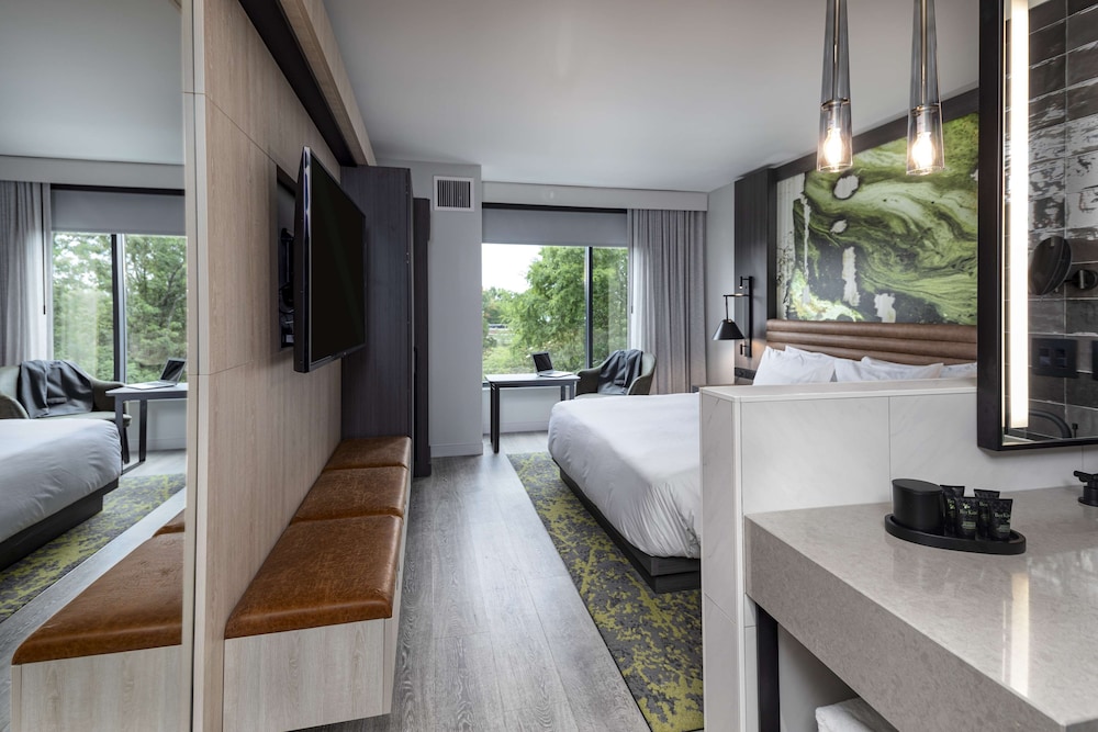 Cama King del hotel Hyatt Centric Southpark Charlotte. Foto 2