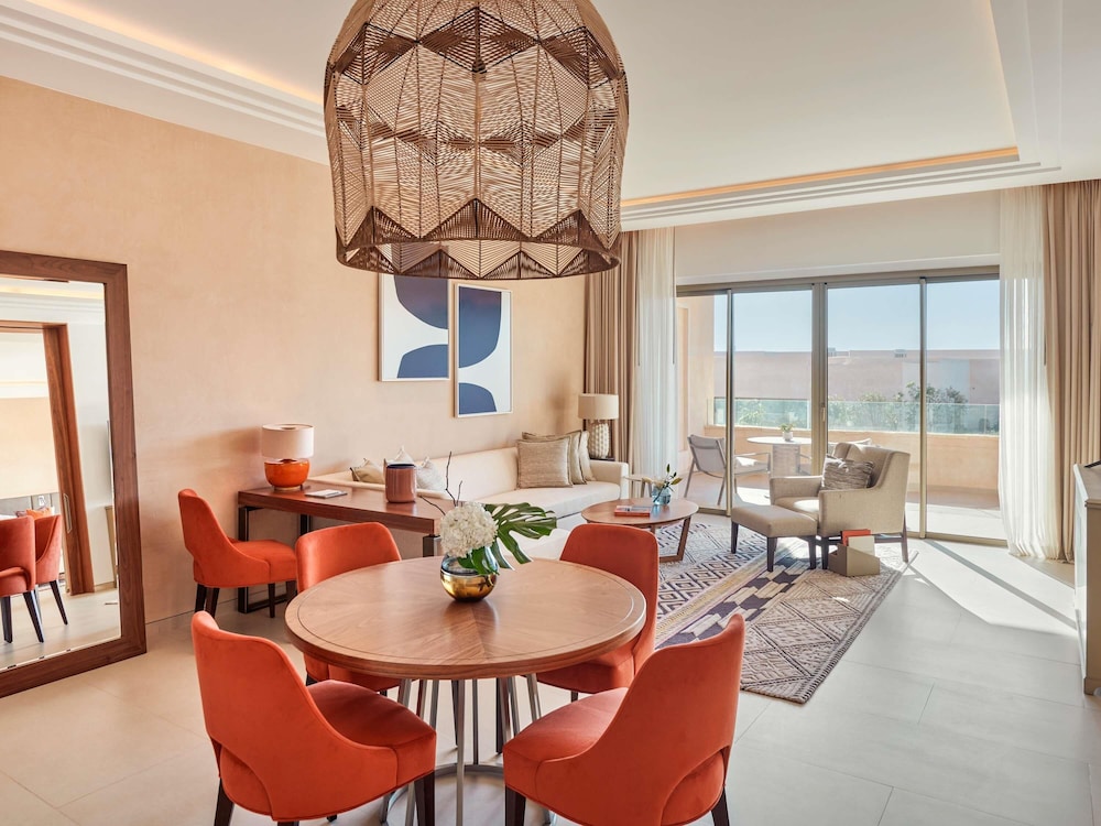 Suite Fairmont de un dormitorio del hotel Fairmont Taghazout Bay. Foto 4