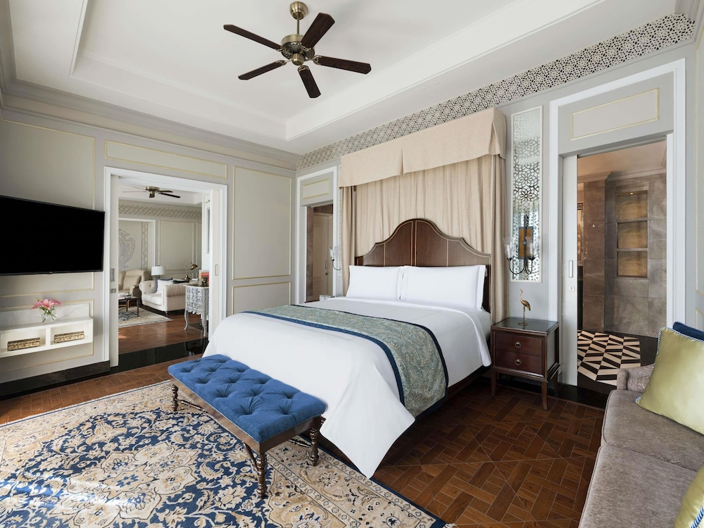 Raffles, Suite ejecutiva, 1 cama de matrimonio grande del hotel Raffles Udaipur. Foto 9