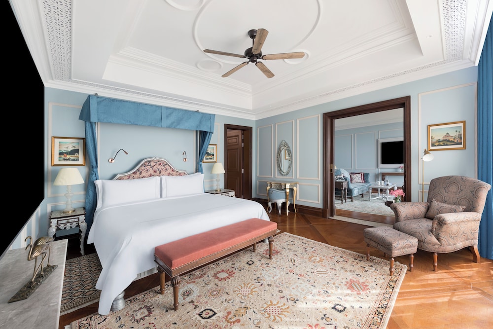 Suite, junto al lago del hotel Raffles Udaipur. Foto 2