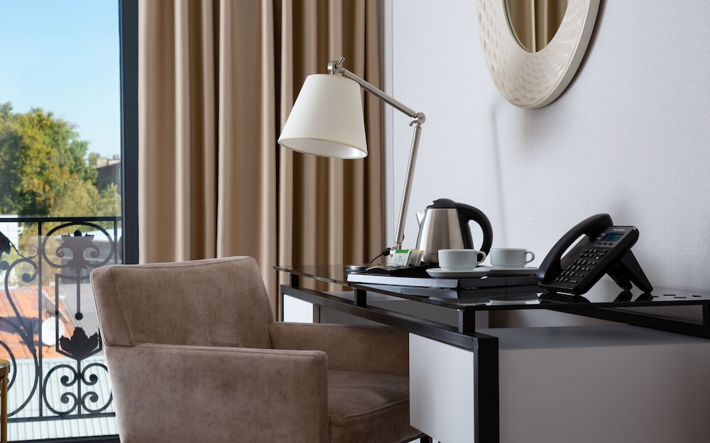Habitación Deluxe con cama doble del hotel Mercure Tashkent