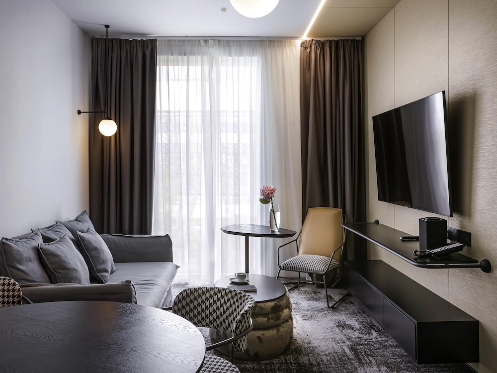 Apartamento de dos Dormitorios del hotel Novotel Living Almaty Jetisu. Foto 2