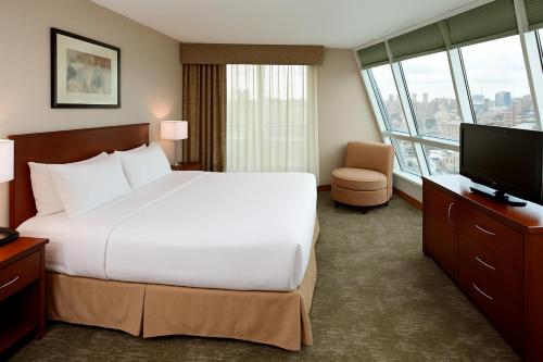 Suite Executive del hotel Holiday Inn Manhattan View. Foto 1