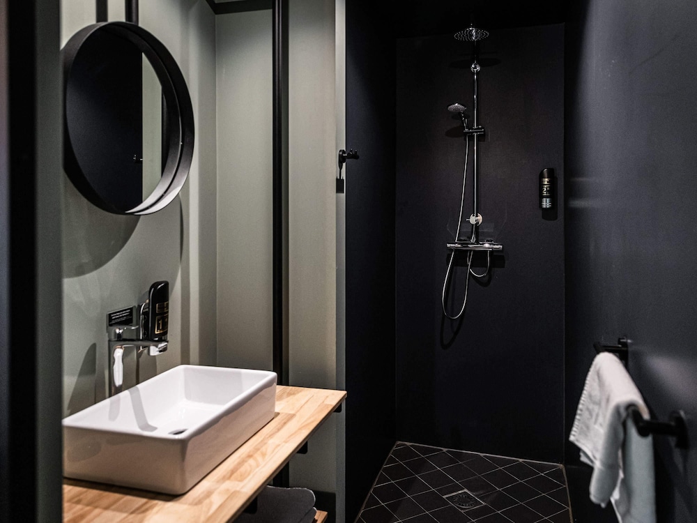 Habitación Comfort con 1 cama doble del hotel Valkenburg By Mercure