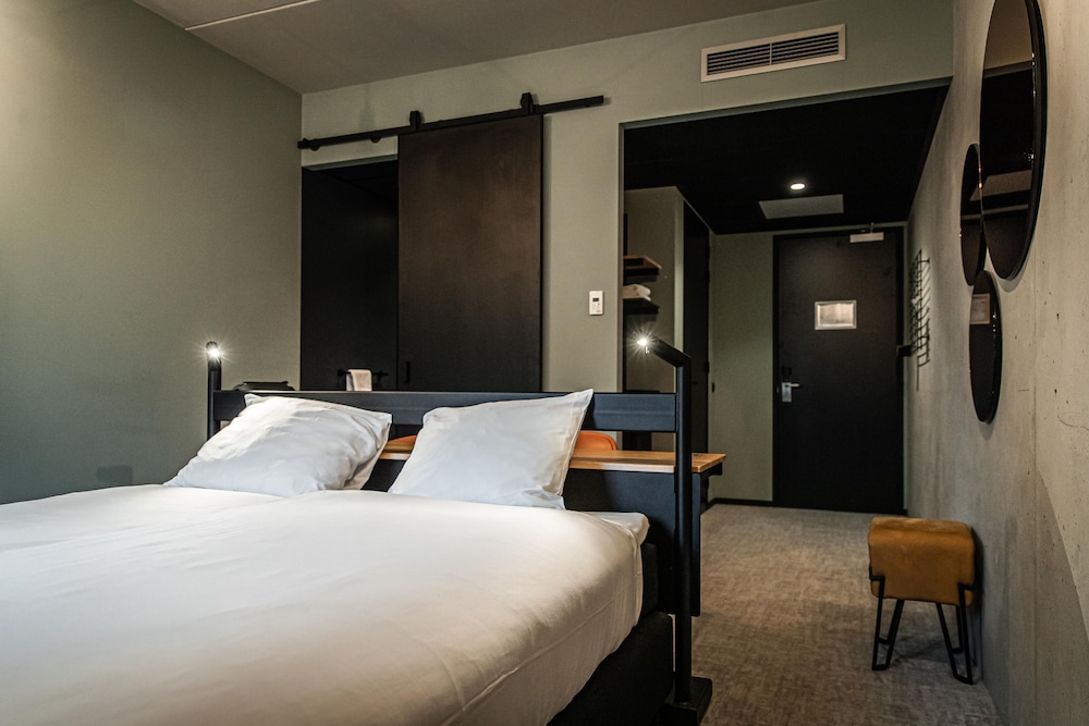Habitación Comfort con 1 cama doble del hotel Valkenburg By Mercure. Foto 1