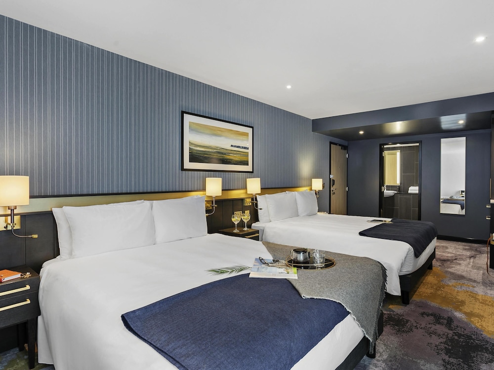 Habitación Clásica con 2 camas dobles del hotel Mercure Paignton. Foto 5