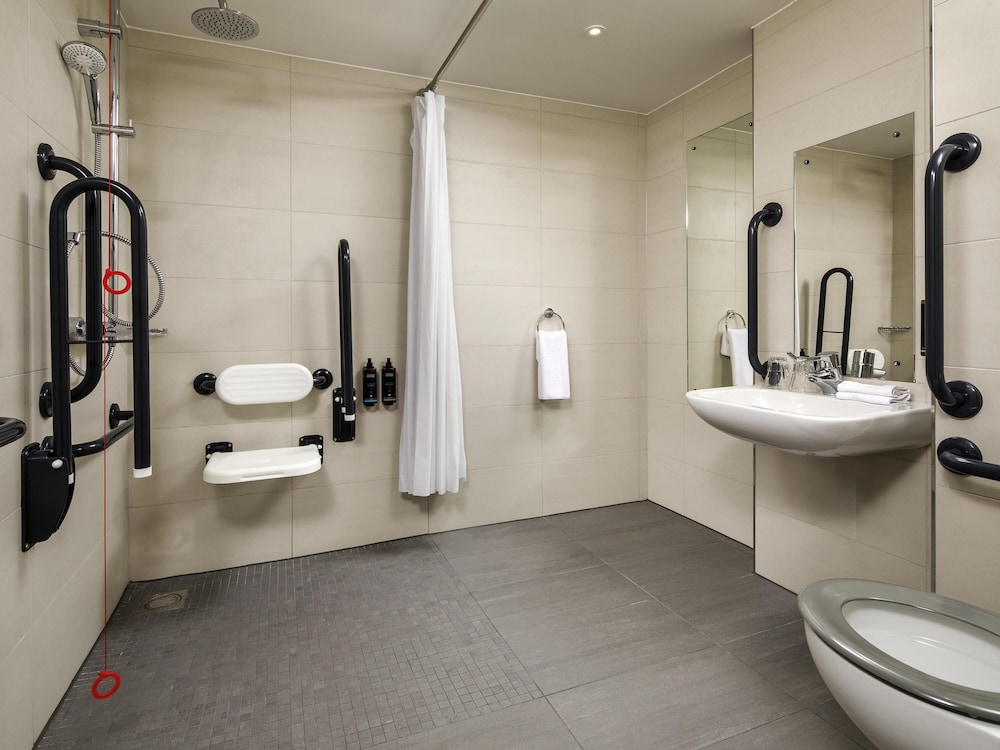 Habitación doble clásica accesible del hotel Mercure Paignton. Foto 5