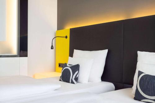 Habitación - cama extragrande - Adaptada para personas con movilidad reducida del hotel Vienna House by Wyndham Andel's Berlin