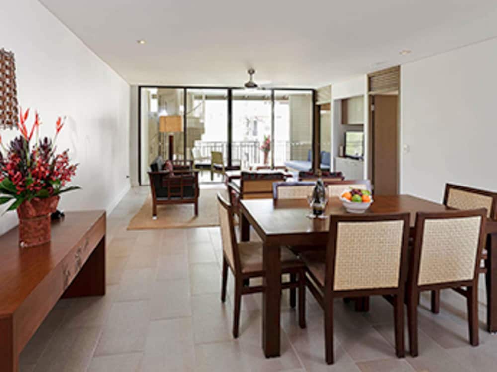 Apartamento 1 habitación Con Vistas 1 Cama doble del hotel Pullman Palm Cove Sea Temple Resort and Spa. Foto 7