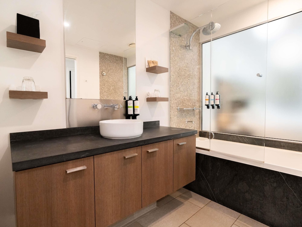 Apartamento, 2 habitaciones, piscina privada del hotel Pullman Palm Cove Sea Temple Resort and Spa. Foto 12