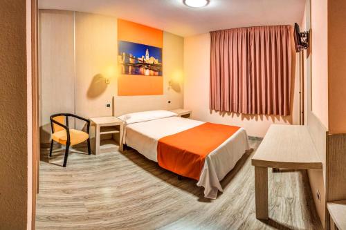 Habitación Doble Estándar del hotel Spa Río Ucero. Foto 1