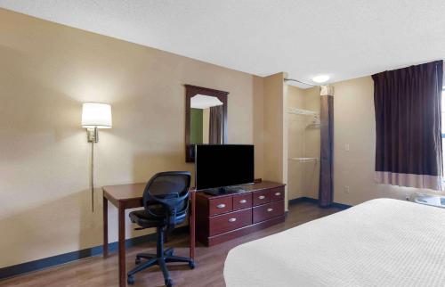 Estudio con 2 camas dobles - No fumadores del hotel Extended Stay America Suites Elizabeth Newark Airport. Foto 3