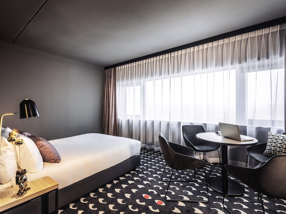 Estudio con cama doble y sofá - cama del hotel Ibis Styles Arnhem Centre
