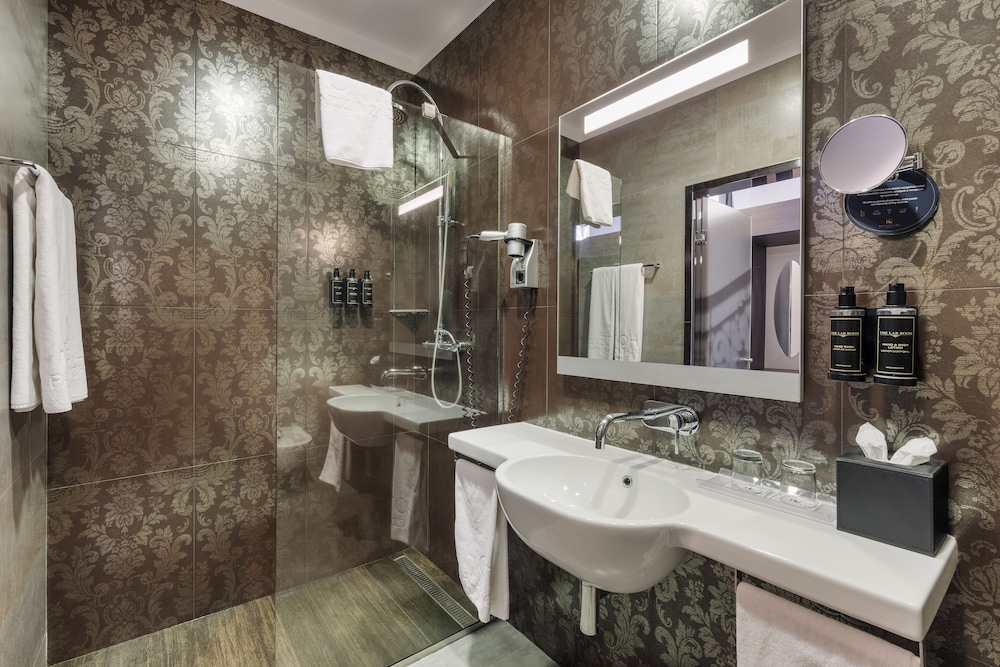 Habitación Deluxe (Cama Supletoria) del hotel Eurostars Palazzo Zichy. Foto 5