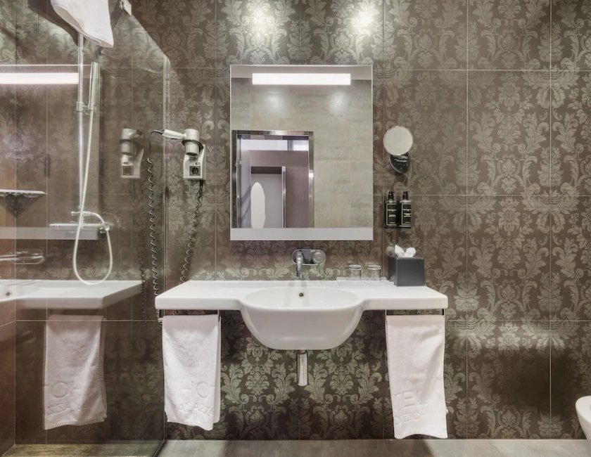 Habitación Deluxe (Cama Supletoria) del hotel Eurostars Palazzo Zichy. Foto 4